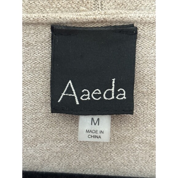 Aaeda Women's Size M Beige Floral Cardigan, Boho, Cottage - Picture 3 of 5